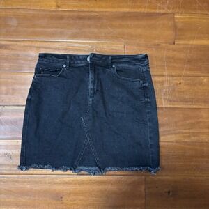 LOFT Black Denim Mini Skirt | Frayed Raw Hem | Grunge Casual Festival Vibes|Sz 8